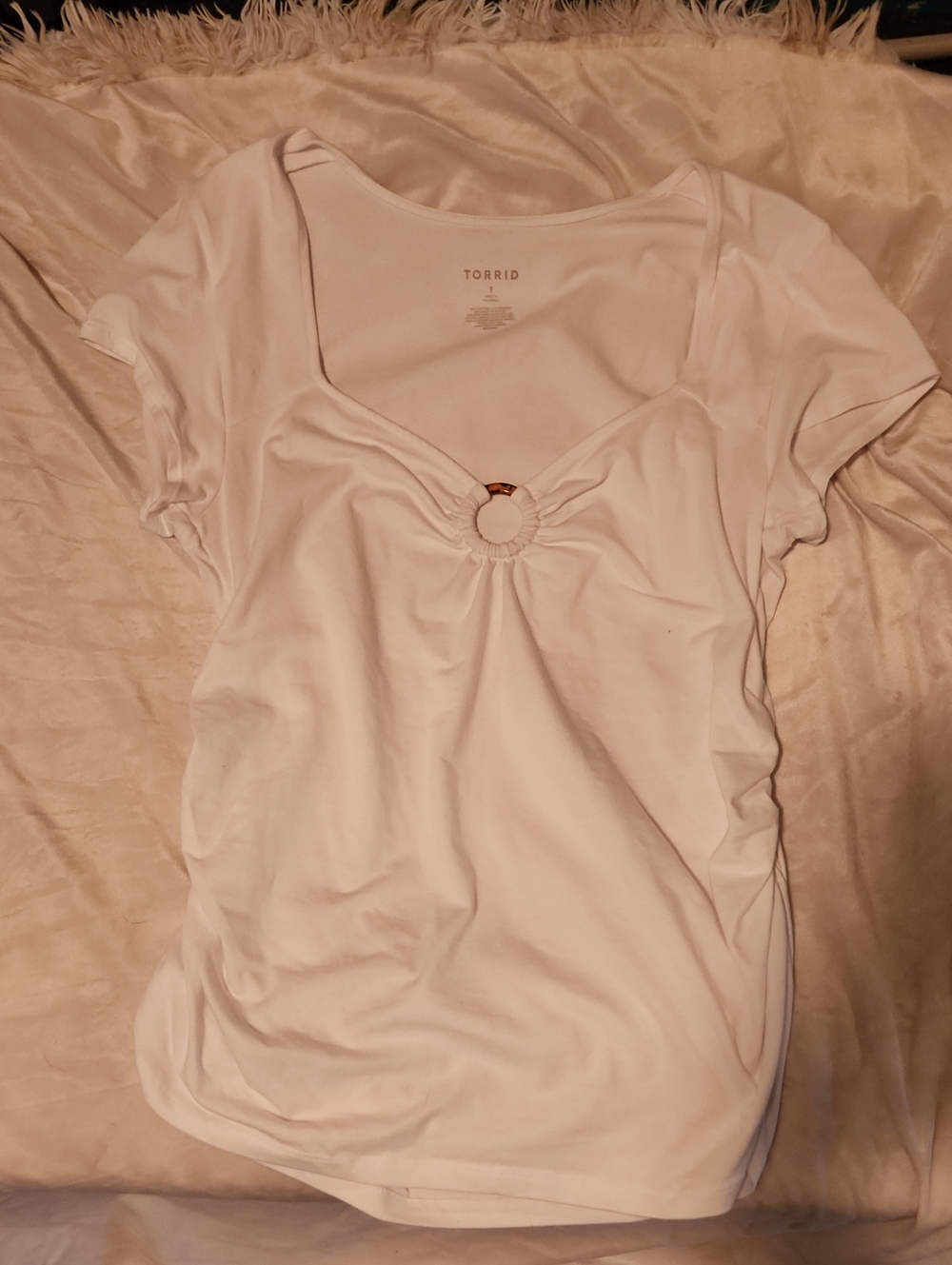 Torrid White Scoop Neck Short Sleeve Top with Ring Accent